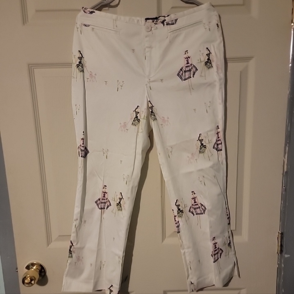 White Capri Pants with Fashion Illustration Print